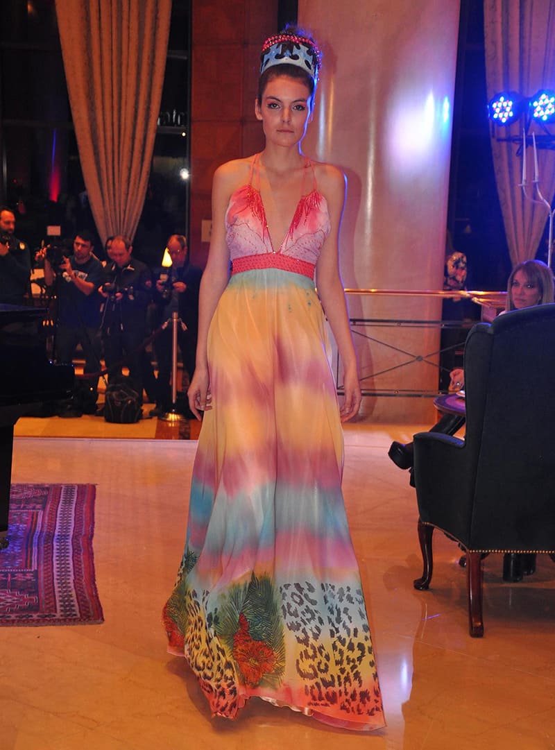 2015-MOMO-011